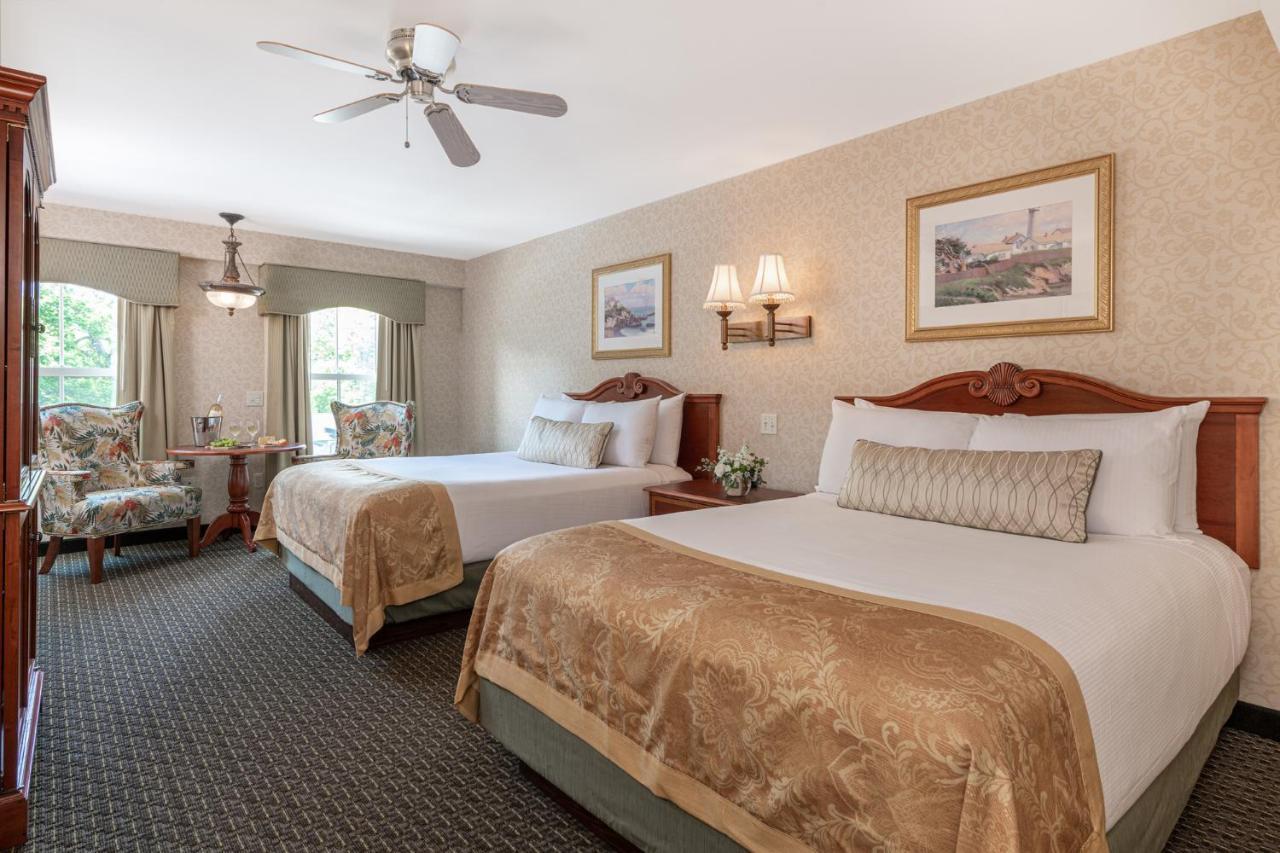 Deluxe Two Queen Room - Stair Access Only
