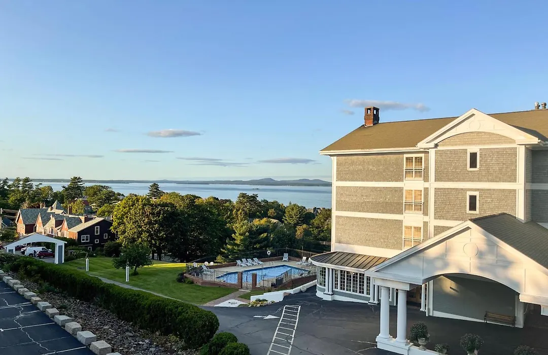 Bluenose Inn - Bar Harbor Collection-1
